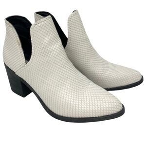 Steve Madden Petra Snake Print Ankle Booties Size 8.5 Western Chunky Block Heel